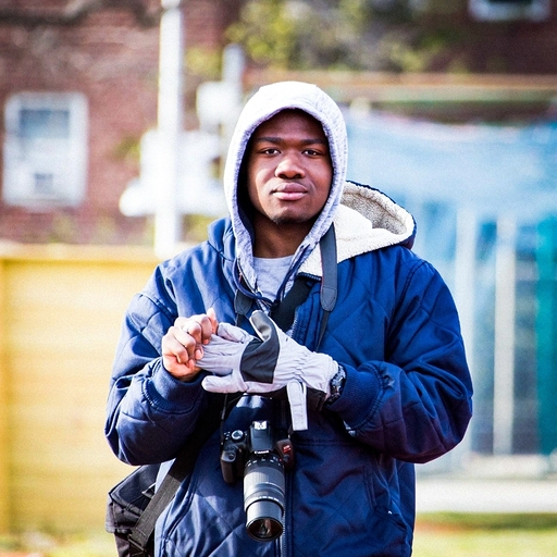 Manifest (Eric) Akosah Jr. - Photographer